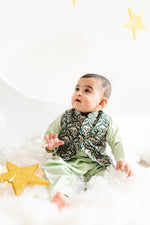 Load image into Gallery viewer, Joon Embroidery Green Koti Set Kids
